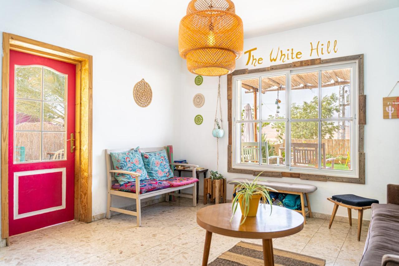 The White Hill Guesthouse イエローハム エクステリア 写真